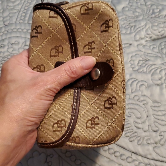 Dooney & Burke Wallet/Clutch - Picture 11 of 11